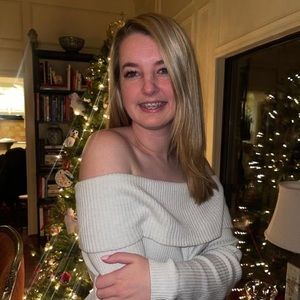 Meet your Posher, Caroline